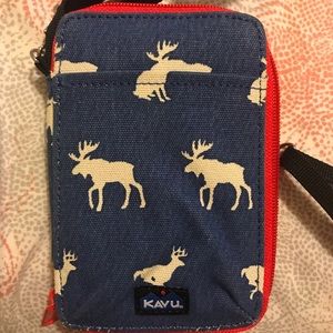 NWOT Kavu Moose Print Purse
